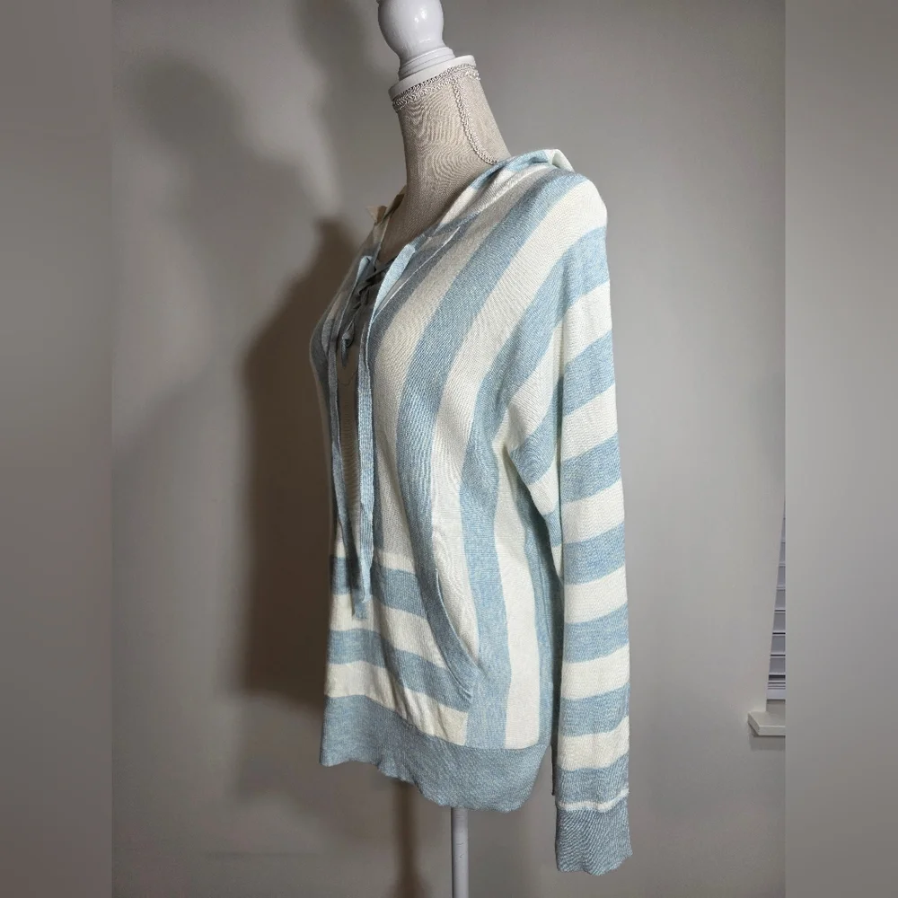 NWT Hem & Thread Blue and Cream Knit Summer Beachwear Hoodie size M - Picture 3 of 12